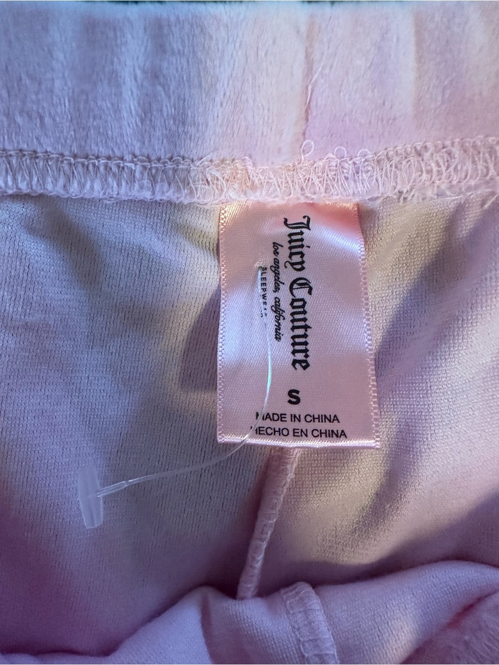 Juicy Couture women’s Pink Velour Pajama Set - Picture 12 of 14